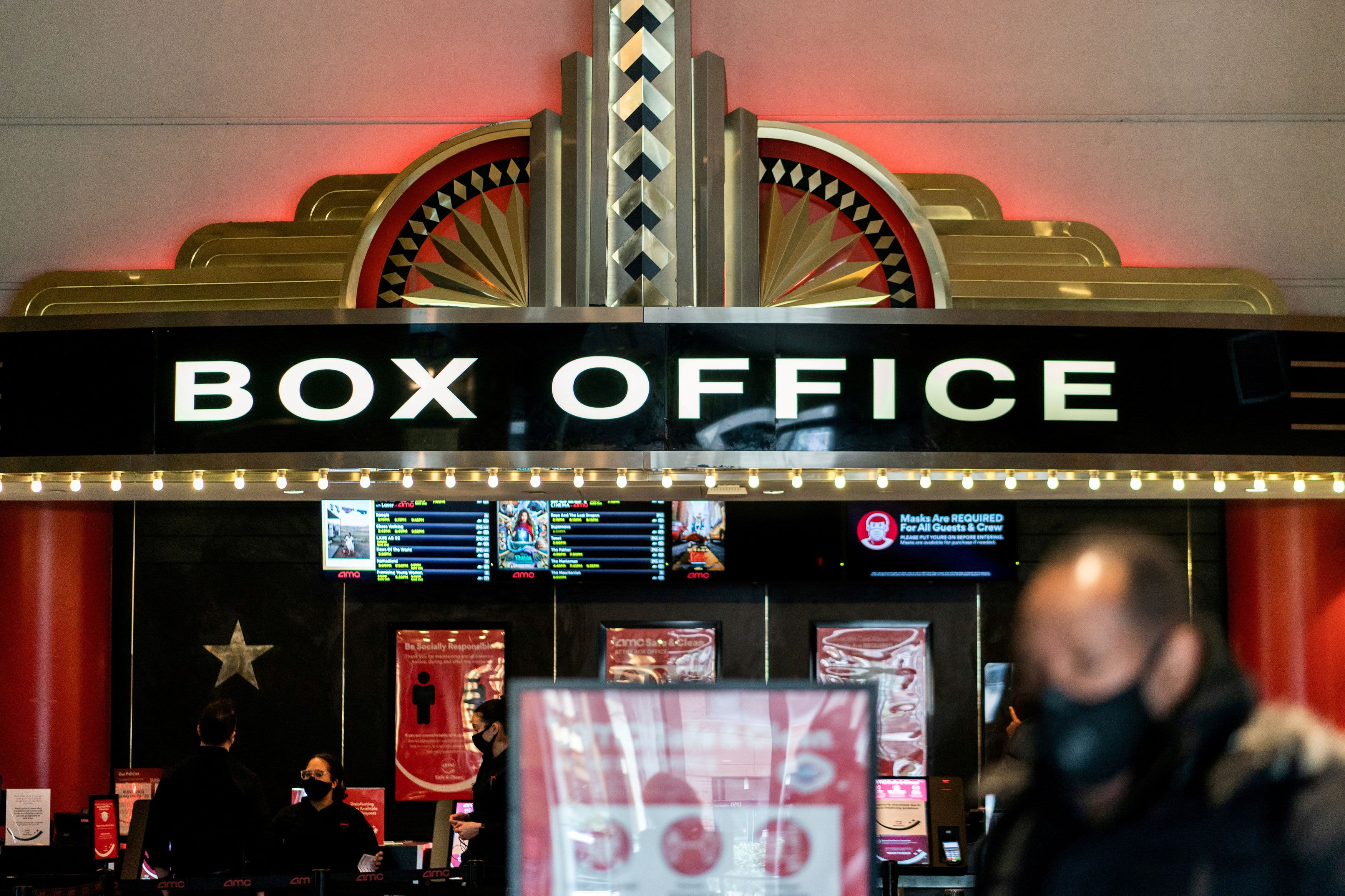 Hollywood Hits & Box Office Busts: Decoding the 2024 US Film